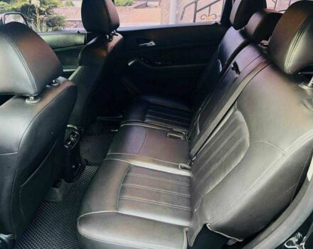 Черный Шевроле Орландо, объемом двигателя 2 л и пробегом 290 тыс. км за 11600 $, фото 5 на Automoto.ua