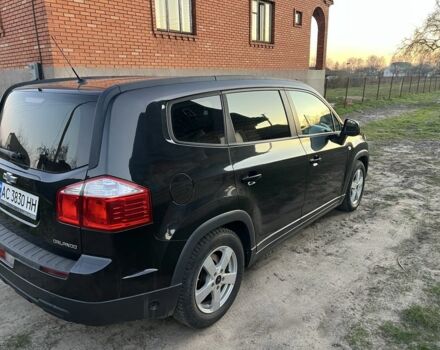 Черный Шевроле Орландо, объемом двигателя 1.8 л и пробегом 3 тыс. км за 10000 $, фото 3 на Automoto.ua