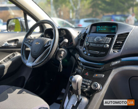 Черный Шевроле Орландо, объемом двигателя 2 л и пробегом 197 тыс. км за 10900 $, фото 9 на Automoto.ua