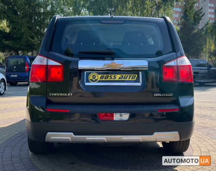 Черный Шевроле Орландо, объемом двигателя 2 л и пробегом 197 тыс. км за 10900 $, фото 5 на Automoto.ua