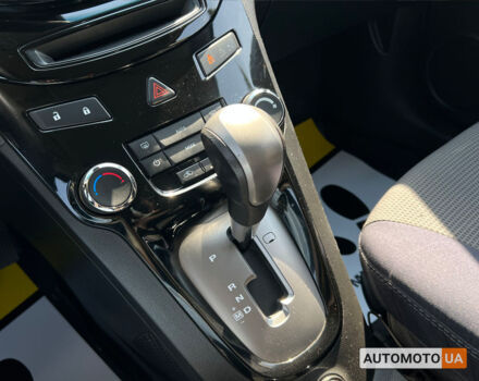 Черный Шевроле Орландо, объемом двигателя 2 л и пробегом 197 тыс. км за 10900 $, фото 16 на Automoto.ua