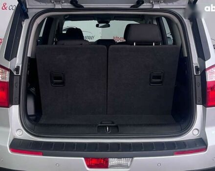 Шевроле Орландо, объемом двигателя 2 л и пробегом 127 тыс. км за 12850 $, фото 4 на Automoto.ua