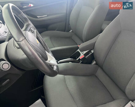 Серый Шевроле Орландо, объемом двигателя 2 л и пробегом 127 тыс. км за 12850 $, фото 7 на Automoto.ua