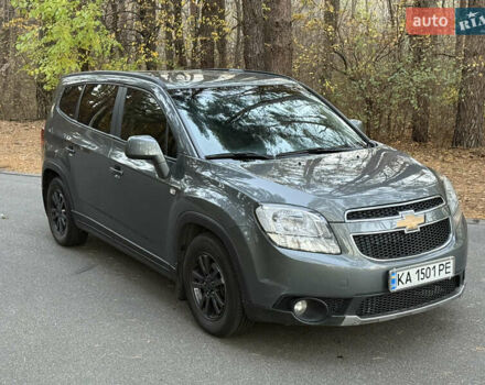 Сірий Шевроле Орландо, об'ємом двигуна 1.8 л та пробігом 167 тис. км за 8600 $, фото 2 на Automoto.ua