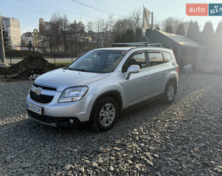 Серый Шевроле Орландо, объемом двигателя 2 л и пробегом 249 тыс. км за 9200 $, фото 3 на Automoto.ua