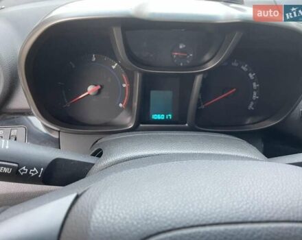 Серый Шевроле Орландо, объемом двигателя 2 л и пробегом 106 тыс. км за 11000 $, фото 11 на Automoto.ua