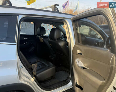 Серый Шевроле Орландо, объемом двигателя 2 л и пробегом 249 тыс. км за 9200 $, фото 5 на Automoto.ua