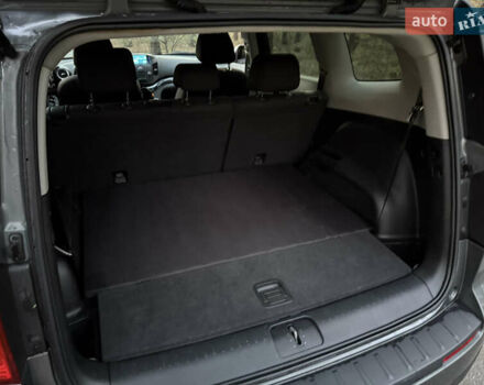 Сірий Шевроле Орландо, об'ємом двигуна 1.8 л та пробігом 167 тис. км за 8600 $, фото 19 на Automoto.ua