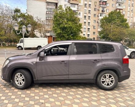Серый Шевроле Орландо, объемом двигателя 2 л и пробегом 166 тыс. км за 8500 $, фото 2 на Automoto.ua