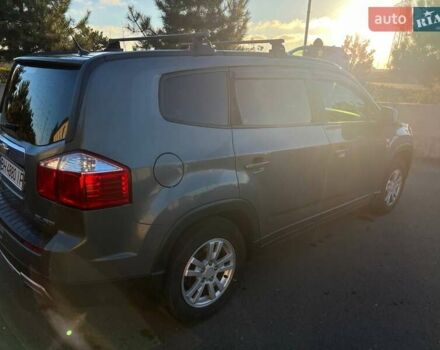 Серый Шевроле Орландо, объемом двигателя 1.8 л и пробегом 245 тыс. км за 9500 $, фото 5 на Automoto.ua