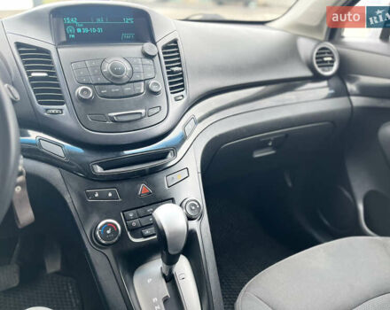 Серый Шевроле Орландо, объемом двигателя 2 л и пробегом 199 тыс. км за 8500 $, фото 14 на Automoto.ua