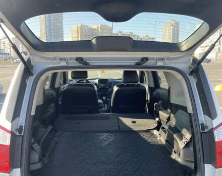 Серый Шевроле Орландо, объемом двигателя 1.8 л и пробегом 230 тыс. км за 10000 $, фото 14 на Automoto.ua