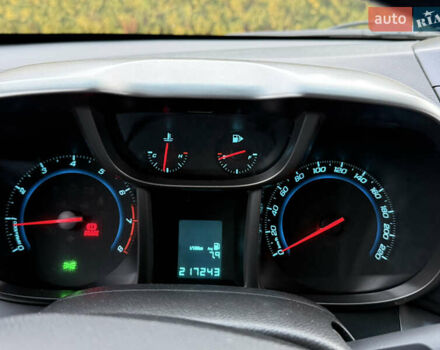 Серый Шевроле Орландо, объемом двигателя 1.8 л и пробегом 217 тыс. км за 7500 $, фото 44 на Automoto.ua