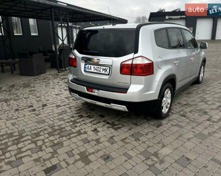 Серый Шевроле Орландо, объемом двигателя 2 л и пробегом 199 тыс. км за 8500 $, фото 6 на Automoto.ua