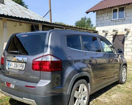 Сірий Шевроле Орландо, об'ємом двигуна 2 л та пробігом 266 тис. км за 8800 $, фото 4 на Automoto.ua