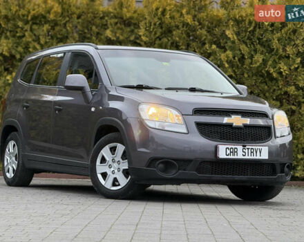 Серый Шевроле Орландо, объемом двигателя 1.8 л и пробегом 217 тыс. км за 7500 $, фото 12 на Automoto.ua