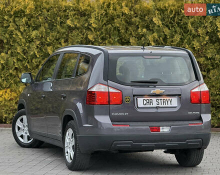 Серый Шевроле Орландо, объемом двигателя 1.8 л и пробегом 217 тыс. км за 7500 $, фото 3 на Automoto.ua