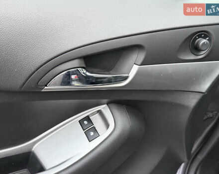 Серый Шевроле Орландо, объемом двигателя 1.8 л и пробегом 217 тыс. км за 7500 $, фото 42 на Automoto.ua