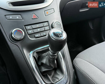 Серый Шевроле Орландо, объемом двигателя 1.8 л и пробегом 217 тыс. км за 7500 $, фото 47 на Automoto.ua