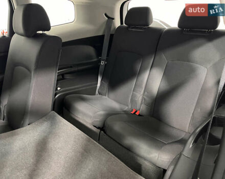 Серый Шевроле Орландо, объемом двигателя 2 л и пробегом 166 тыс. км за 11850 $, фото 25 на Automoto.ua