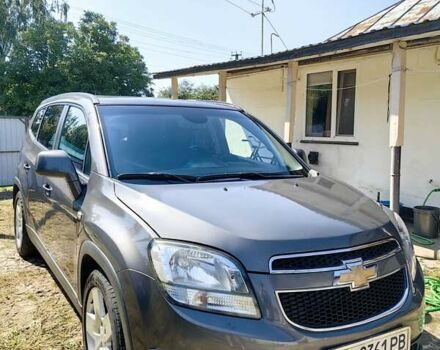 Сірий Шевроле Орландо, об'ємом двигуна 2 л та пробігом 266 тис. км за 8800 $, фото 3 на Automoto.ua