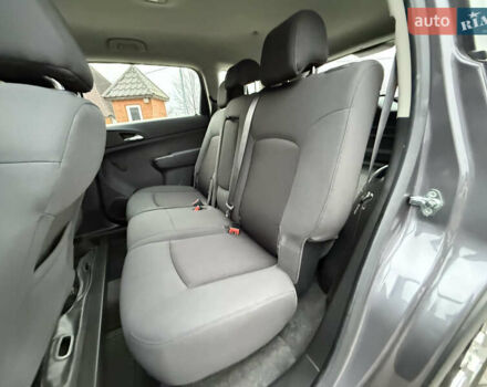 Серый Шевроле Орландо, объемом двигателя 1.8 л и пробегом 217 тыс. км за 7500 $, фото 40 на Automoto.ua