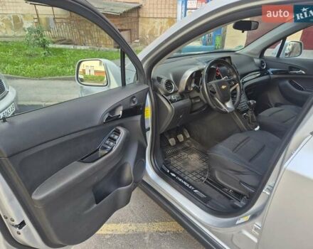 Сірий Шевроле Орландо, об'ємом двигуна 2 л та пробігом 260 тис. км за 10900 $, фото 8 на Automoto.ua