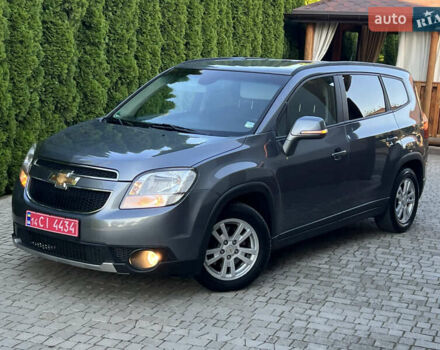 Сірий Шевроле Орландо, об'ємом двигуна 2 л та пробігом 239 тис. км за 9400 $, фото 29 на Automoto.ua