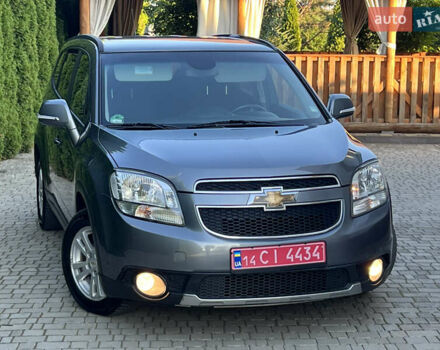 Сірий Шевроле Орландо, об'ємом двигуна 2 л та пробігом 239 тис. км за 9400 $, фото 2 на Automoto.ua
