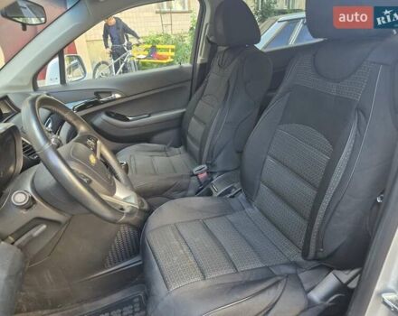 Сірий Шевроле Орландо, об'ємом двигуна 2 л та пробігом 260 тис. км за 10900 $, фото 14 на Automoto.ua