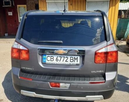 Сірий Шевроле Орландо, об'ємом двигуна 2 л та пробігом 144 тис. км за 11900 $, фото 7 на Automoto.ua