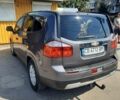 Сірий Шевроле Орландо, об'ємом двигуна 2 л та пробігом 144 тис. км за 11900 $, фото 5 на Automoto.ua