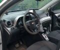 Серый Шевроле Орландо, объемом двигателя 2 л и пробегом 141 тыс. км за 11000 $, фото 4 на Automoto.ua