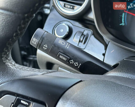 Серый Шевроле Орландо, объемом двигателя 1.6 л и пробегом 75 тыс. км за 12999 $, фото 54 на Automoto.ua