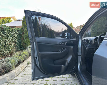 Серый Шевроле Орландо, объемом двигателя 1.6 л и пробегом 75 тыс. км за 12999 $, фото 41 на Automoto.ua