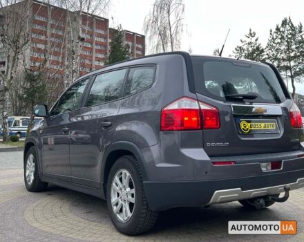 Серый Шевроле Орландо, объемом двигателя 2 л и пробегом 207 тыс. км за 9999 $, фото 4 на Automoto.ua