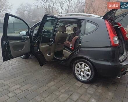 Черный Шевроле Реззо, объемом двигателя 2 л и пробегом 165 тыс. км за 4200 $, фото 10 на Automoto.ua