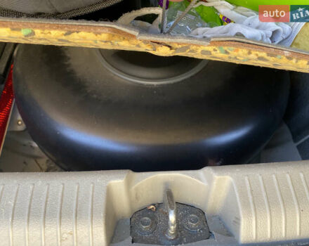 Серый Шевроле Реззо, объемом двигателя 1.6 л и пробегом 230 тыс. км за 3800 $, фото 20 на Automoto.ua