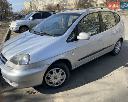 Серый Шевроле Реззо, объемом двигателя 1.6 л и пробегом 230 тыс. км за 3800 $, фото 1 на Automoto.ua