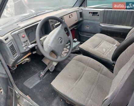 Черный Шевроле С-10, объемом двигателя 2.5 л и пробегом 120 тыс. км за 3750 $, фото 4 на Automoto.ua