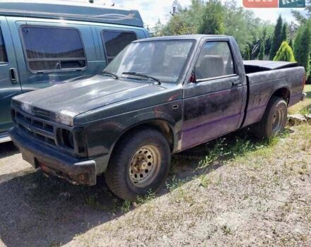 Черный Шевроле С-10, объемом двигателя 2.5 л и пробегом 120 тыс. км за 3750 $, фото 2 на Automoto.ua