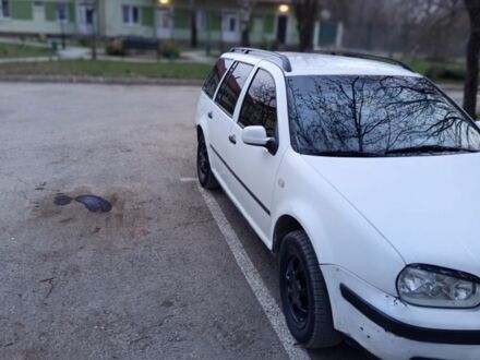 Белый Шевроле ССР, объемом двигателя 0 л и пробегом 237 тыс. км за 1699 $, фото 1 на Automoto.ua