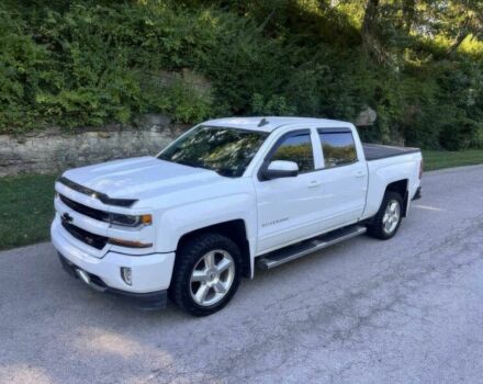 Белый Шевроле Сильверадо, объемом двигателя 5.3 л и пробегом 78 тыс. км за 12500 $, фото 3 на Automoto.ua