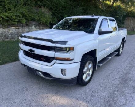 Белый Шевроле Сильверадо, объемом двигателя 5.3 л и пробегом 78 тыс. км за 12500 $, фото 2 на Automoto.ua