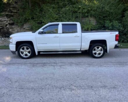 Белый Шевроле Сильверадо, объемом двигателя 5.3 л и пробегом 78 тыс. км за 12500 $, фото 4 на Automoto.ua