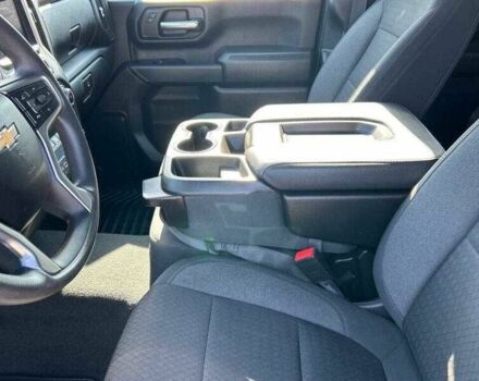 Белый Шевроле Сильверадо, объемом двигателя 6.6 л и пробегом 48 тыс. км за 11800 $, фото 6 на Automoto.ua