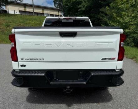 Белый Шевроле Сильверадо, объемом двигателя 6.2 л и пробегом 24 тыс. км за 20000 $, фото 4 на Automoto.ua