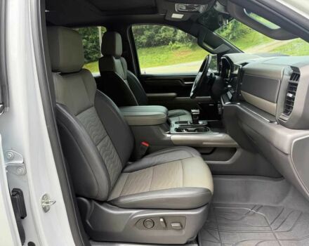 Белый Шевроле Сильверадо, объемом двигателя 6.2 л и пробегом 24 тыс. км за 20000 $, фото 7 на Automoto.ua