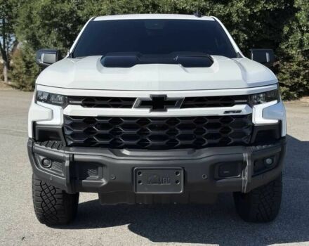 Белый Шевроле Сильверадо, объемом двигателя 3 л и пробегом 16 тыс. км за 22500 $, фото 1 на Automoto.ua