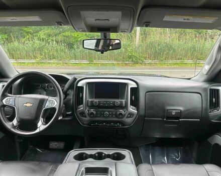 Черный Шевроле Сильверадо, объемом двигателя 5.3 л и пробегом 74 тыс. км за 11000 $, фото 12 на Automoto.ua